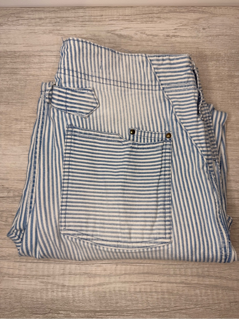 Anthropologie Pilcro Striped High-Rise Utility Patch Pocket Crop Jeans Size 28 - Picture 8 of 10